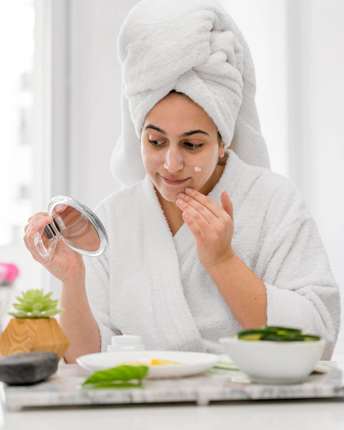 7 Everyday Skin Problems and How to Treat Them Naturally